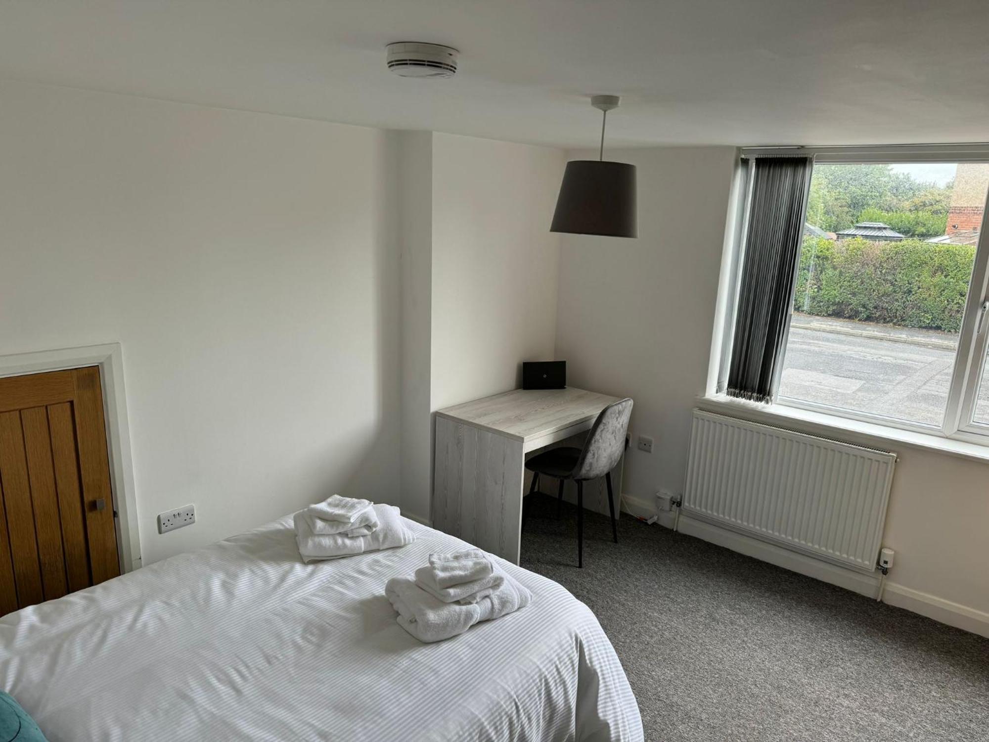 Apartment 2 Bed Scarisbrick Street - By Vici *